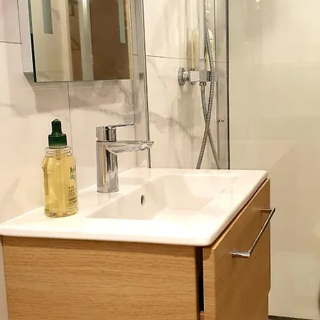 Magnifique 2 Pieces Антіб