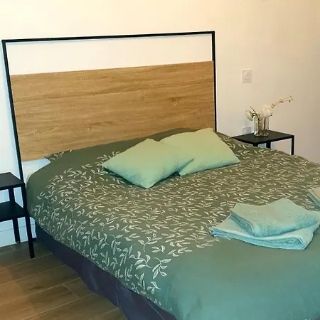 Magnifique 2 Pieces * Антіб